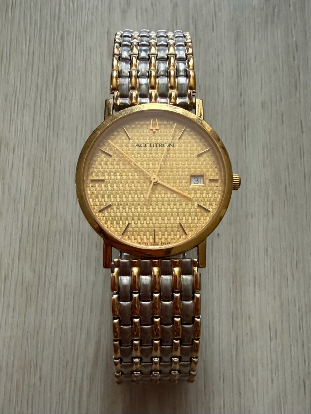 2004 Accutron Palermo Men's Watch 27B32 Sapphire Crystal Quartz